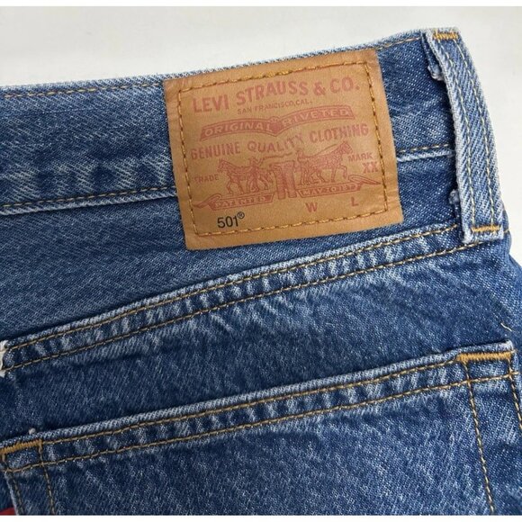 Levi’s 501 High Rise Denim Jean Shorts Women’s Size 31 Dark Wash Button Fly - Picture 6 of 9